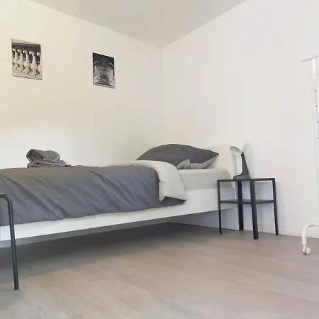 Cozy & Modern 4 Flat Near Hanau Gedern