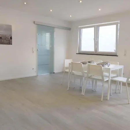 Cozy & Modern 4 Flat Near Hanau Апартаменты *