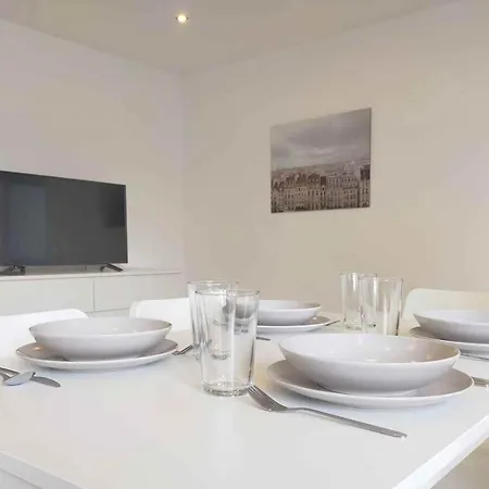 Cozy & Modern 4 Flat Near Hanau Апартаменты Gedern