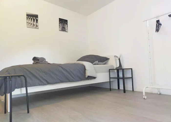 Cozy & Modern 4 Flat Near Hanau Gedern